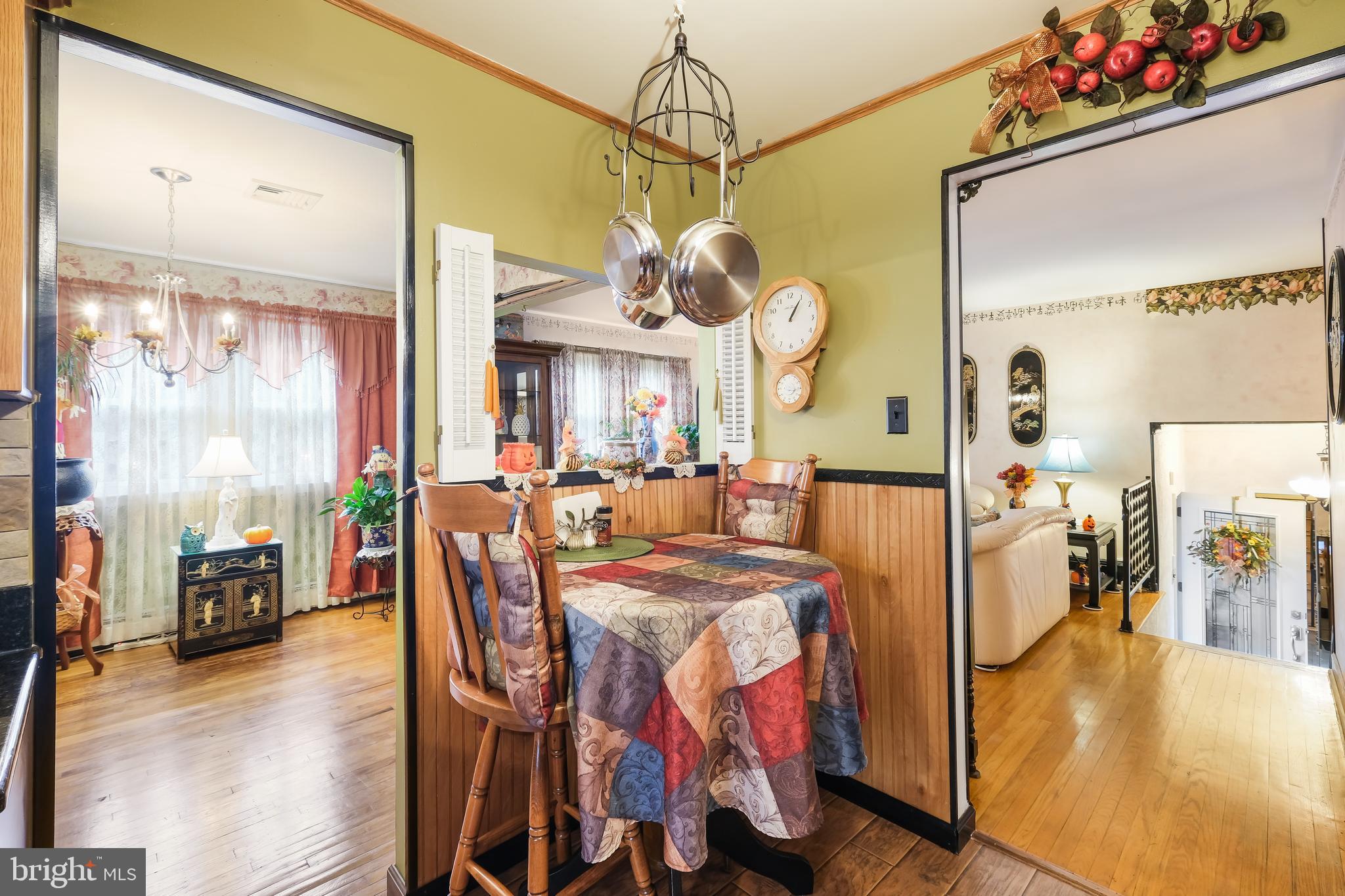 885 West County Line Road Warminster, PA 18974 - Photo 14 of 37