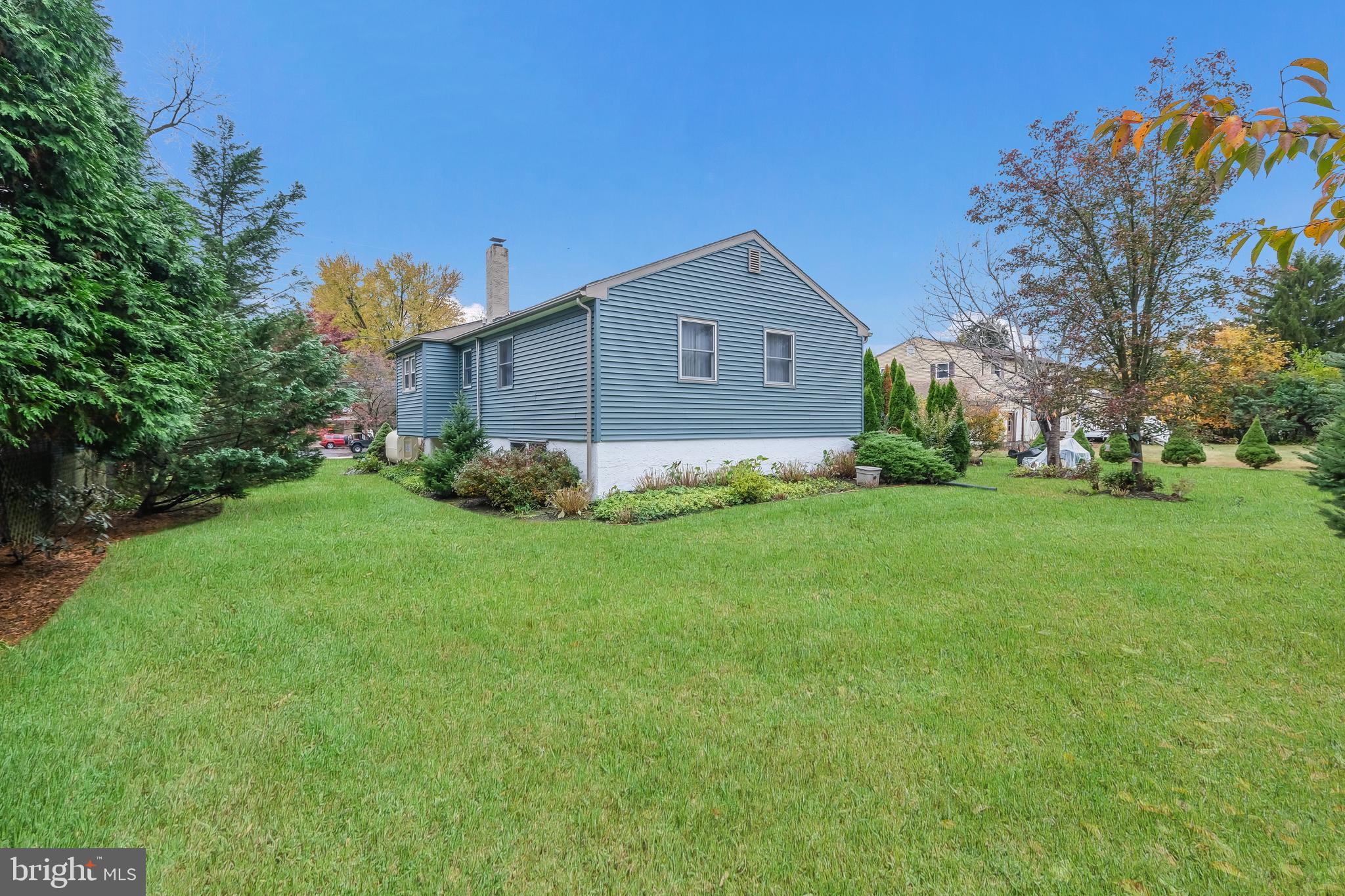 885 West County Line Road Warminster, PA 18974 - Photo 34 of 37