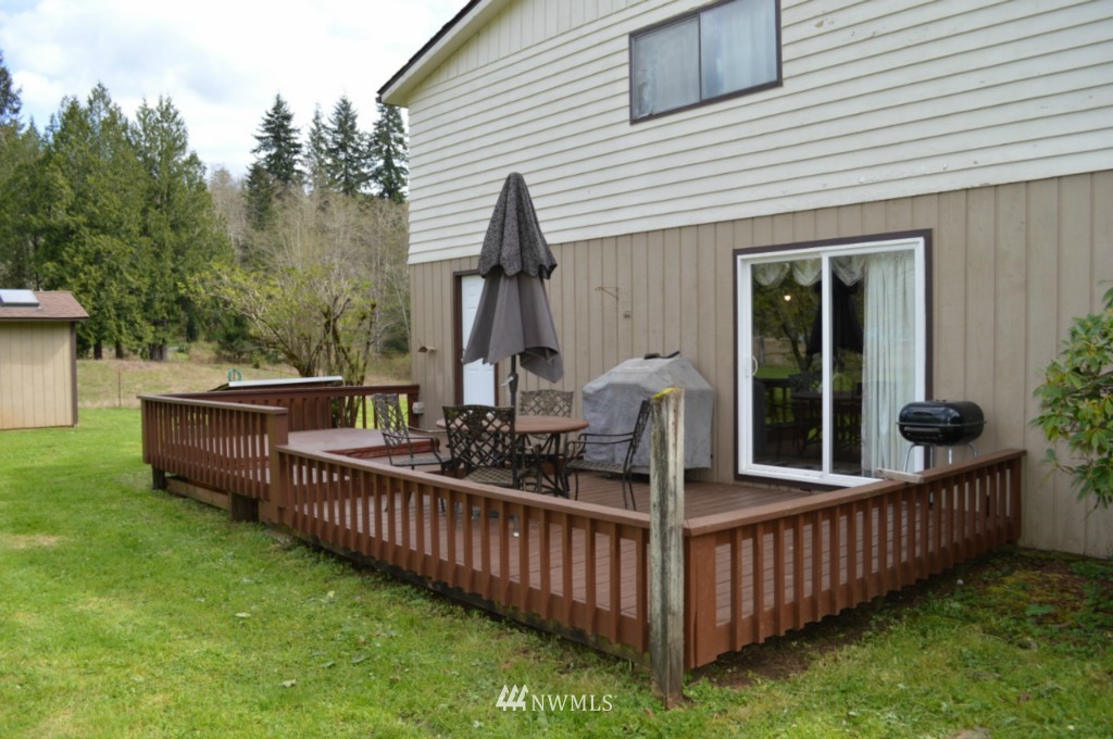 2405 East Hoquiam Road Hoquiam, WA 98550 - Photo 3 of 25 Gallery Image 3