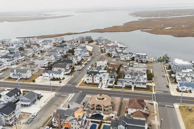 $3,299,000 | 7463 Ocean Drive, Avalon, NJ 08202