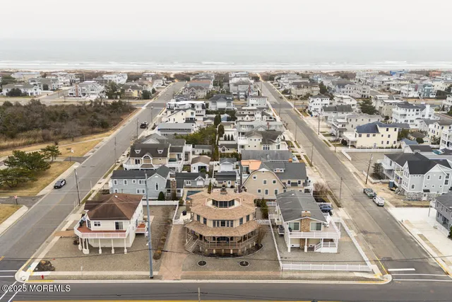 $3,299,000 | 7463 Ocean Drive, Avalon, NJ 08202