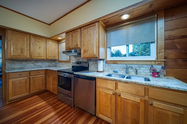 $775,000 | 30 White Rock Road, Warwick, RI 02889