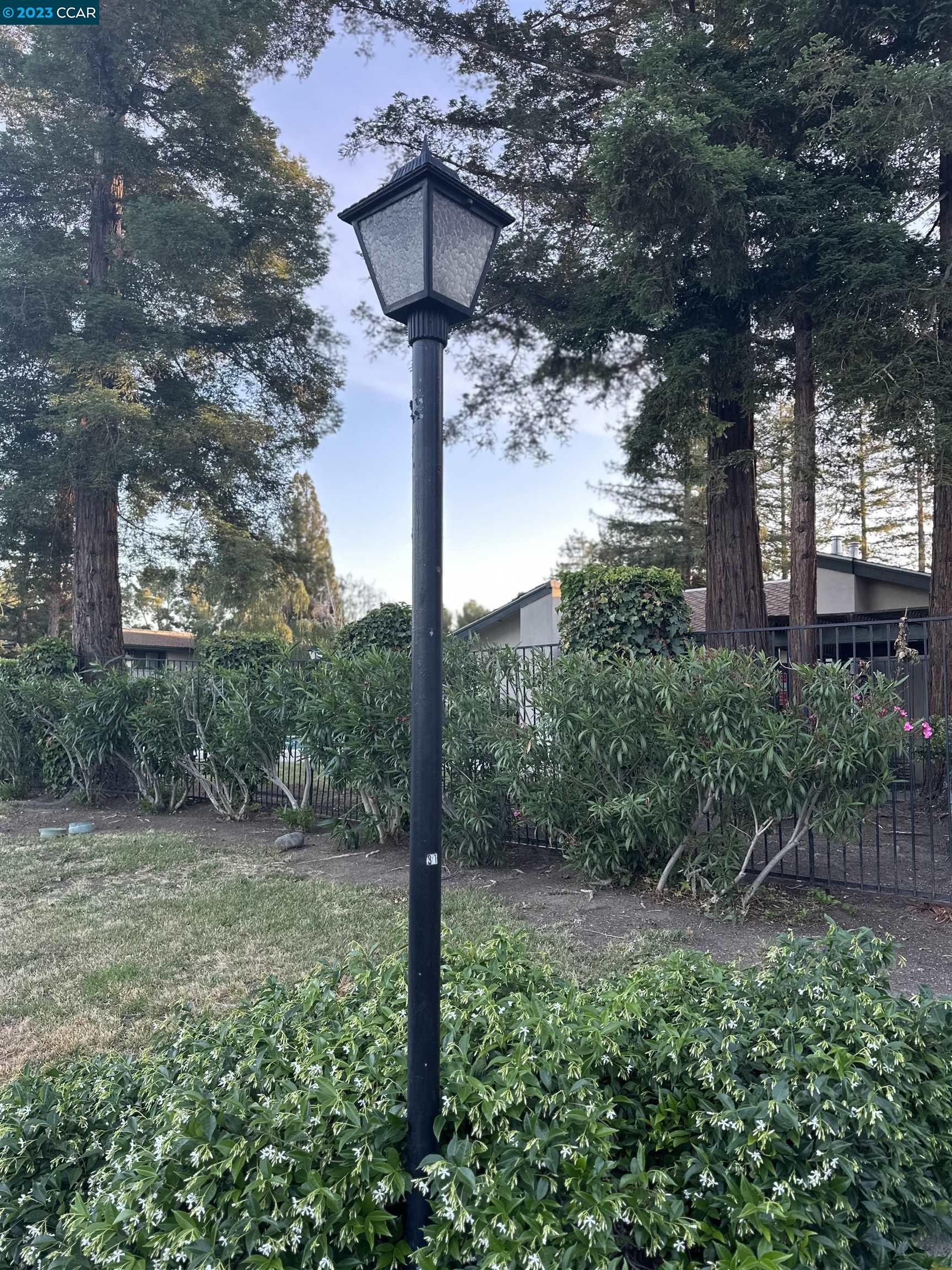 5460 Concord Boulevard Concord, CA 94521 - Photo 35 of 35 a view of a garden