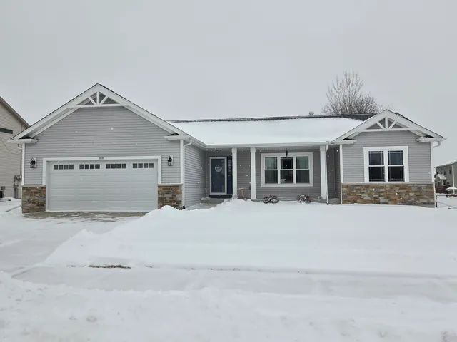 $429,900 | 503 Pine Hollow Place, Watertown, WI 53094