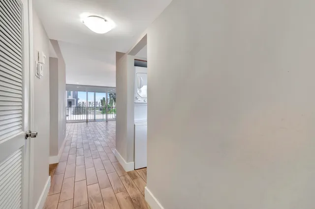 $250,000 | 4248 Deste Court, Unit 202, Lake Worth, FL 33467