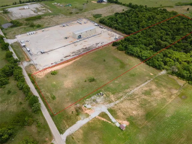 a view of a swimming pool