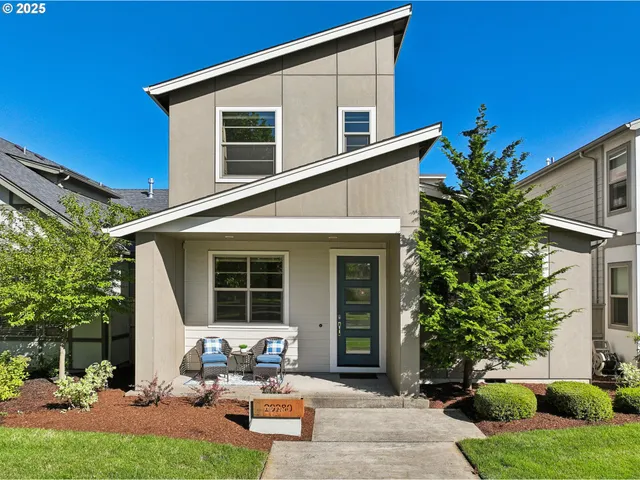 $729,900 | 29280 Southwest Costa Circle East, Wilsonville, OR 97070