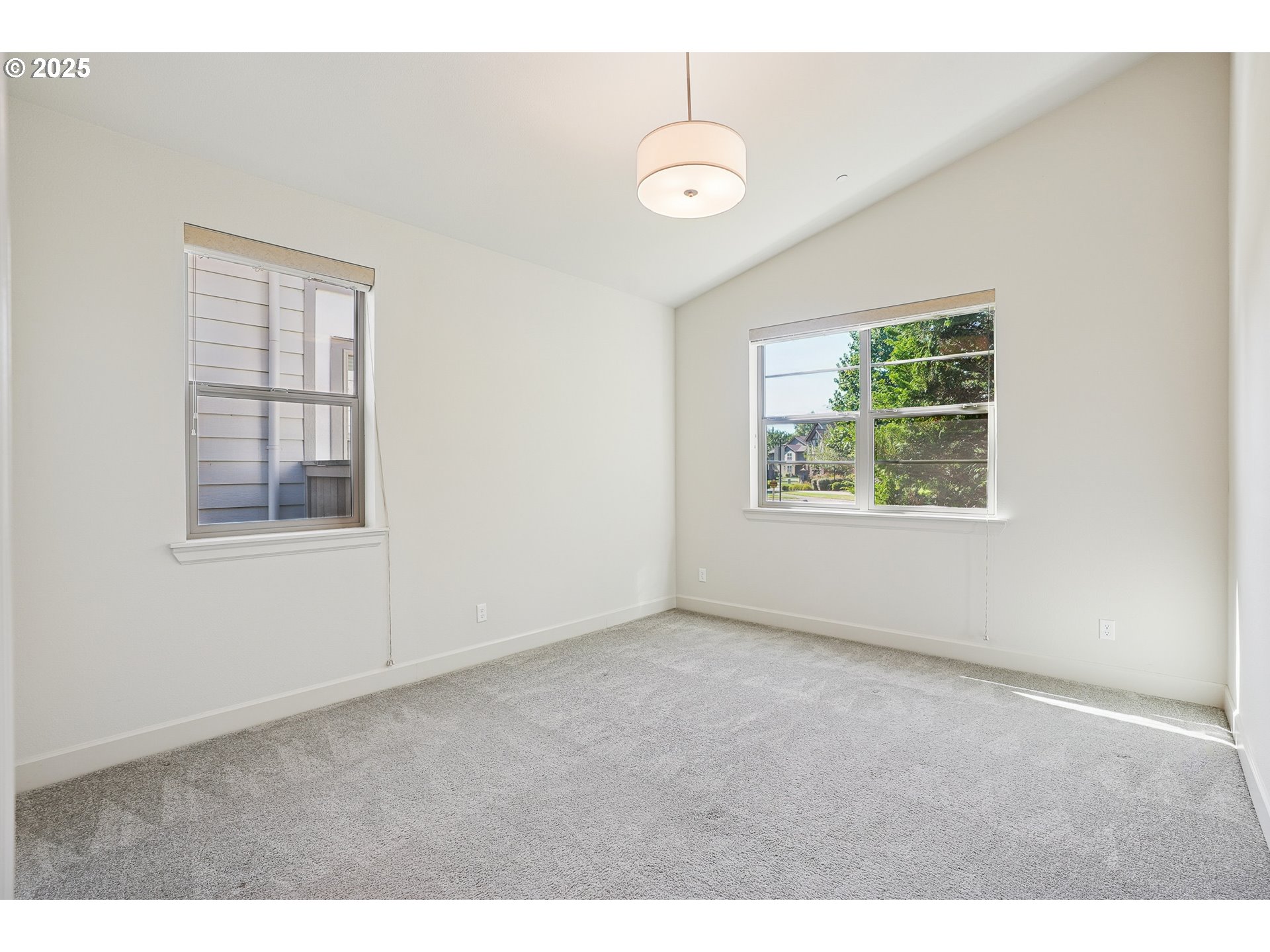 29280 Southwest Costa Circle East Wilsonville, OR 97070 - Photo 17 of 48 Bedroom, Primary #2