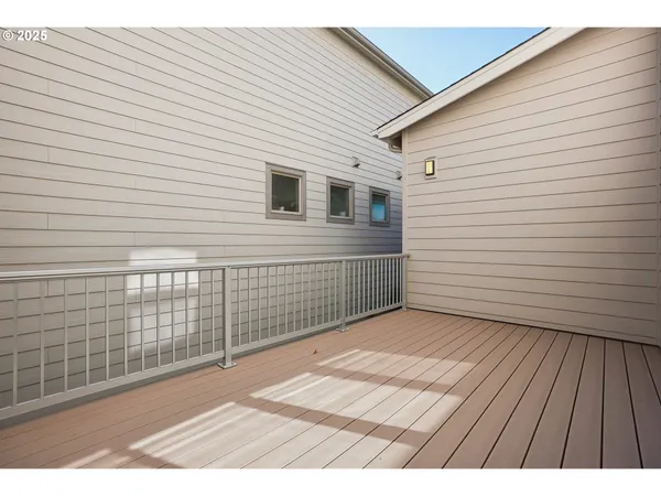 $699,900 | 29280 Southwest Costa Circle East, Wilsonville, OR 97070