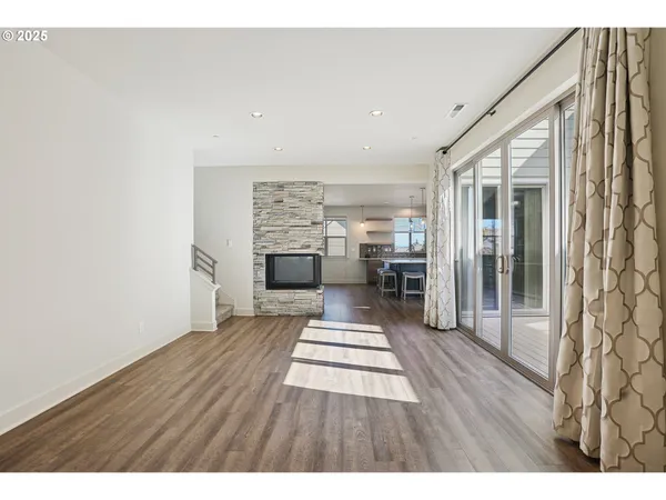 $699,900 | 29280 Southwest Costa Circle East, Wilsonville, OR 97070