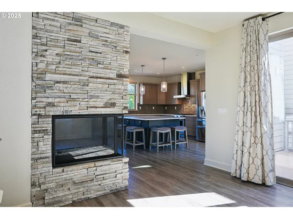 $699,900 | 29280 Southwest Costa Circle East, Wilsonville, OR 97070