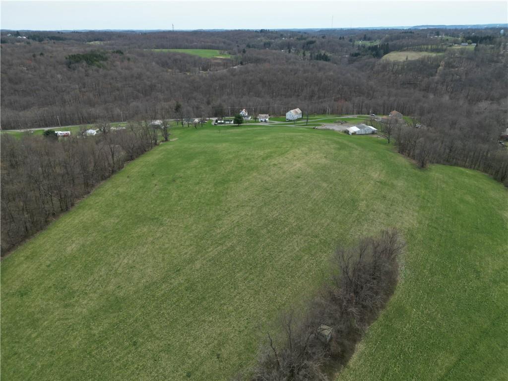319 Harmony Road New Brighton, PA 15066 - Photo 10 of 25 Gallery Image 10