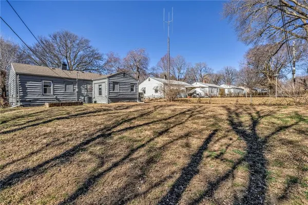 $175,000 | 8803 Richards Drive, Raytown, MO 64133