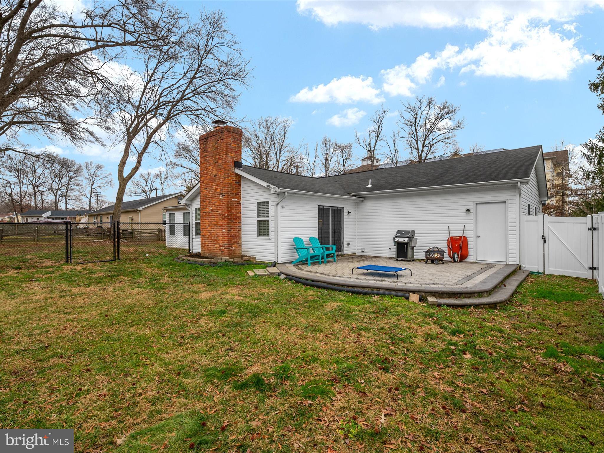 51 Claiborne Road Edgewater, MD 21037 - Photo 17 of 33 Backyard Patio