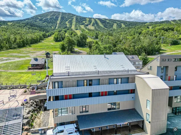$595,000 | 3037 Main Street, Unit 3037, Carrabassett Valley, ME 04947