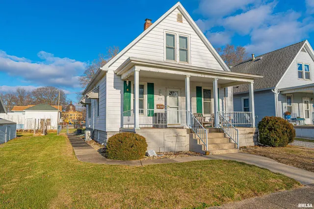 $150,000 | 216 Wyatt Avenue, Lincoln, IL 62656