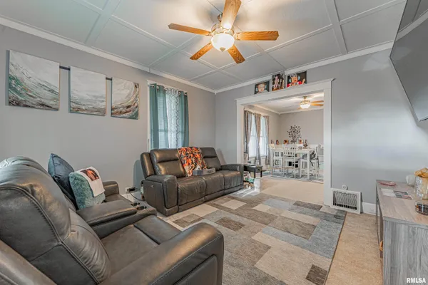 $150,000 | 216 Wyatt Avenue, Lincoln, IL 62656