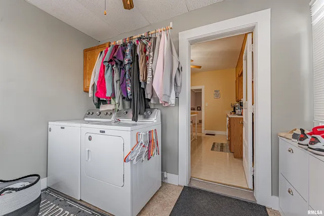 $150,000 | 216 Wyatt Avenue, Lincoln, IL 62656