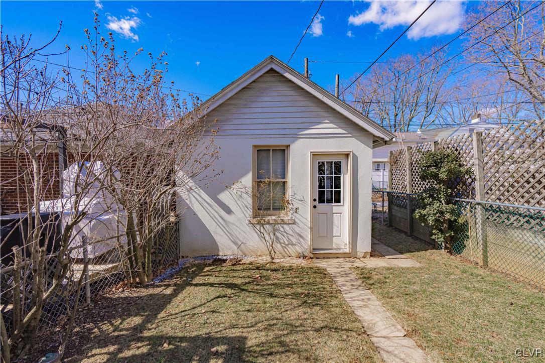 723 Hawthorne Road Bethlehem, PA 18018 - Photo 24 of 24 Gallery Image 24