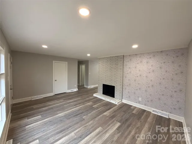 $2,200 | 2745 Dogwood Avenue, Charlotte, NC 28206