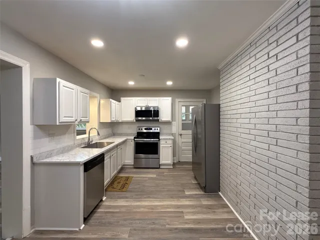 $2,200 | 2745 Dogwood Avenue, Charlotte, NC 28206