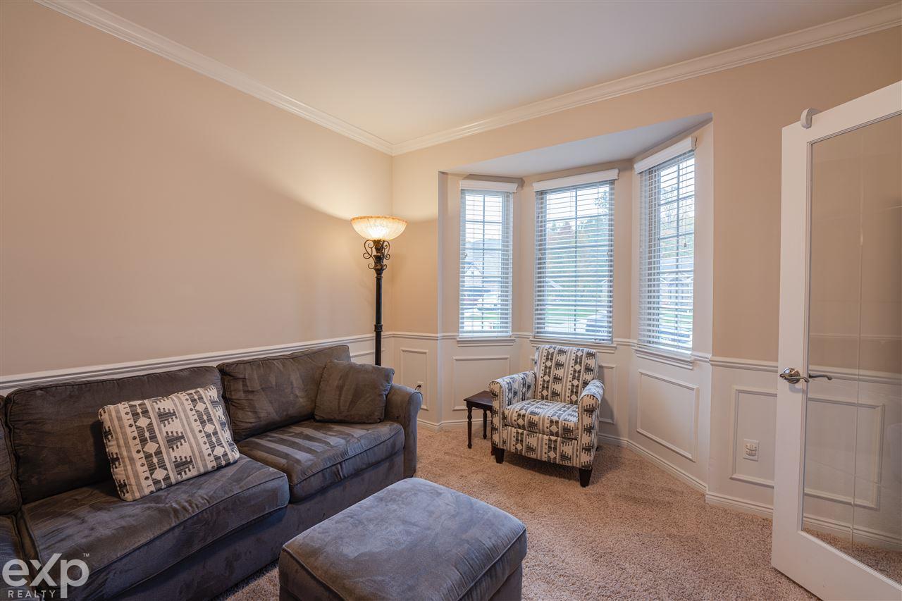 16136 Moore Park Road Macomb, MI 48044 - Photo 23 of 39 50026814-22.JPG