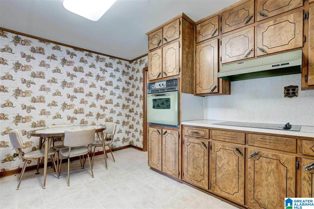 205 Adams Avenue East Oneonta, AL 35121 - Photo 14 of 30