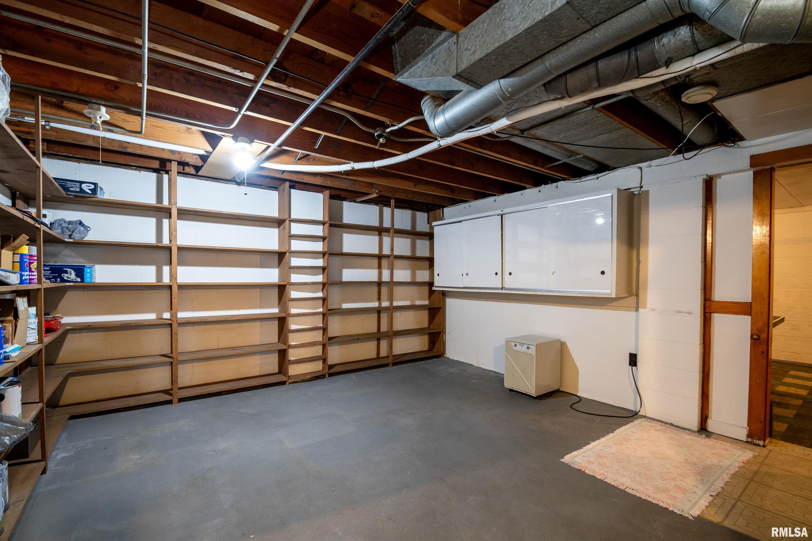 814 West Ridge Road Peoria, IL 61614 - Photo 28 of 34