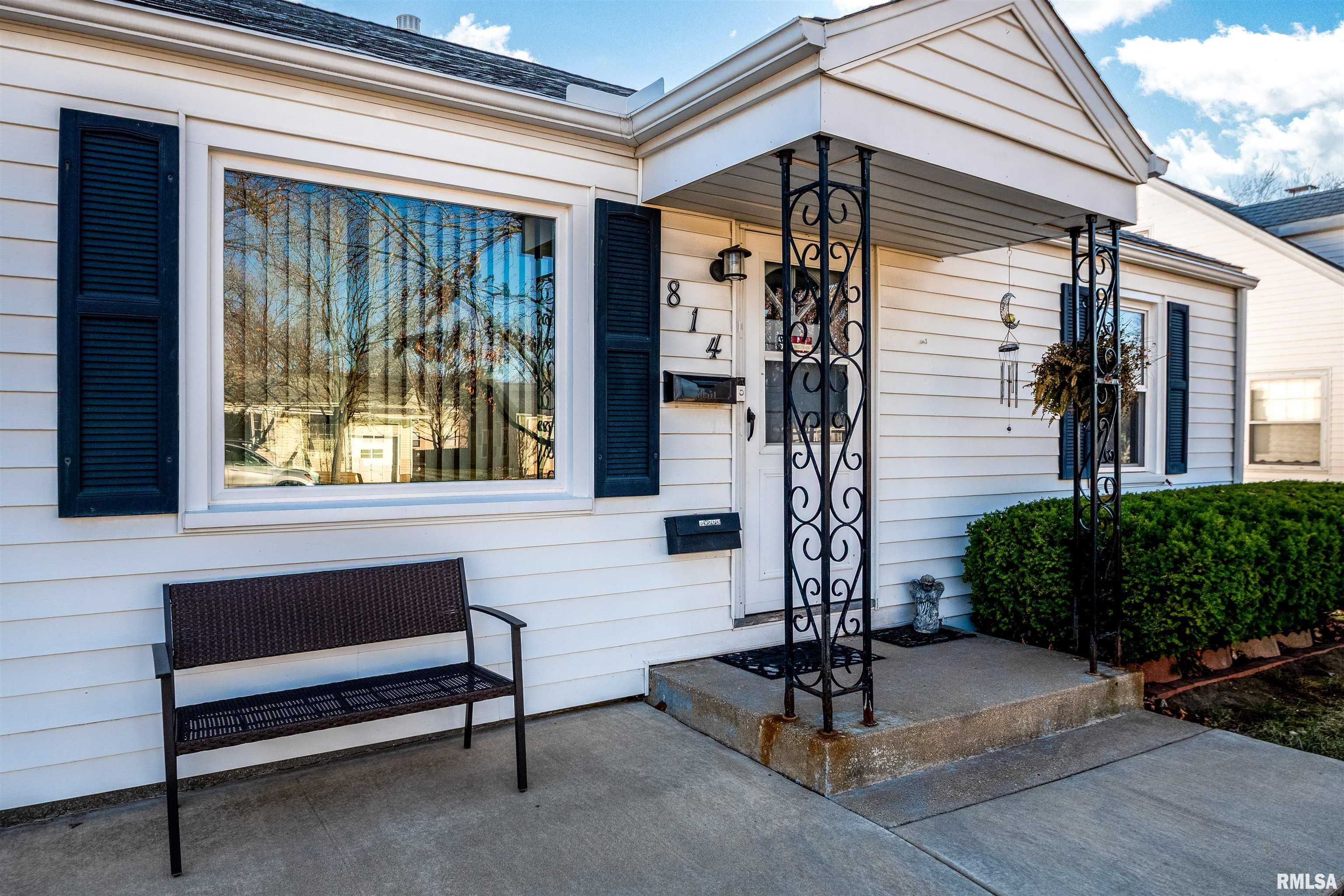 814 West Ridge Road Peoria, IL 61614 - Photo 3 of 34