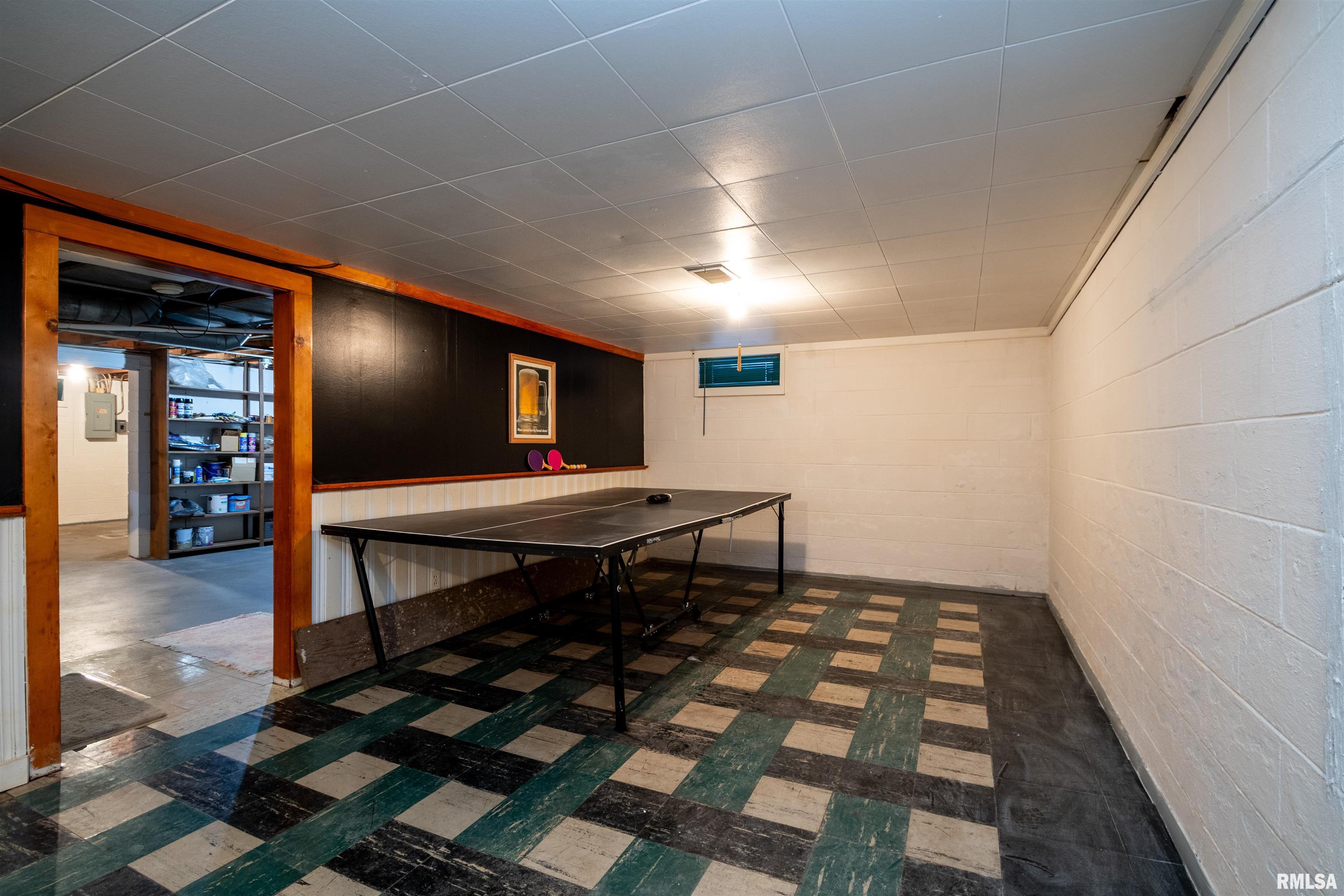 814 West Ridge Road Peoria, IL 61614 - Photo 31 of 34