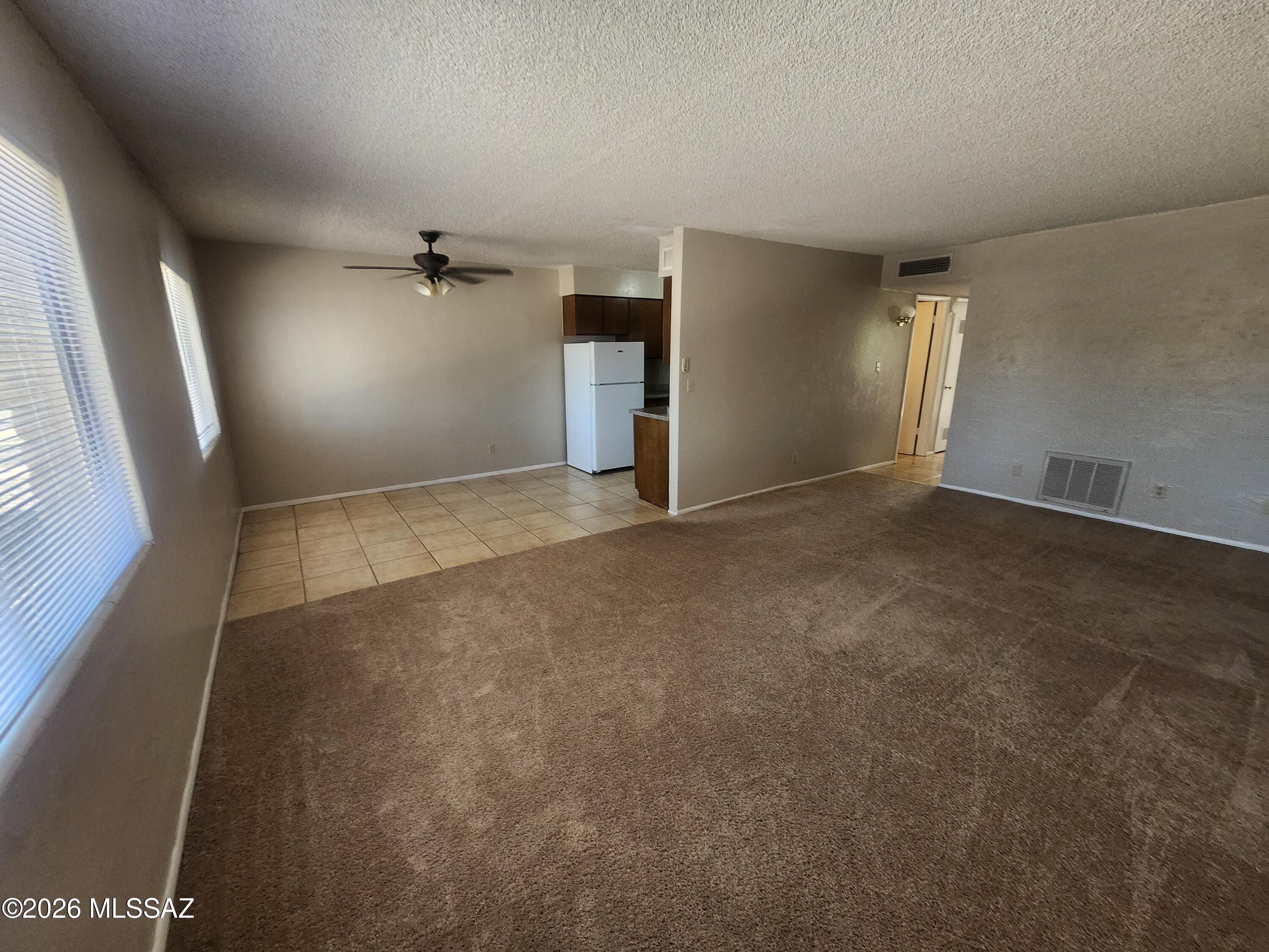 810 South Kolb Road, Unit 3 Tucson, AZ 85710 - Photo 3 of 18 20260728_122616