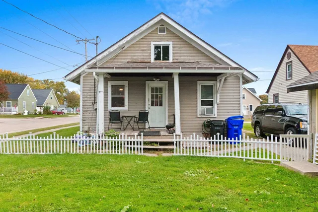 $139,900 | 733 West Grant Street, Appleton, WI 54914