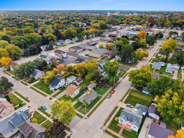 $139,900 | 733 West Grant Street, Appleton, WI 54914