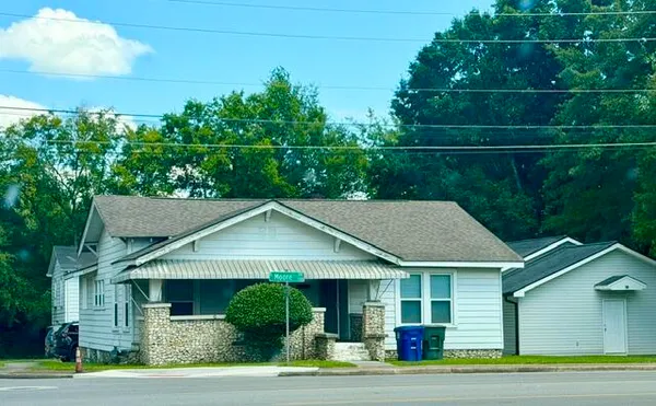 $450,000 | 300 South Moore Road, Chattanooga, TN 37411