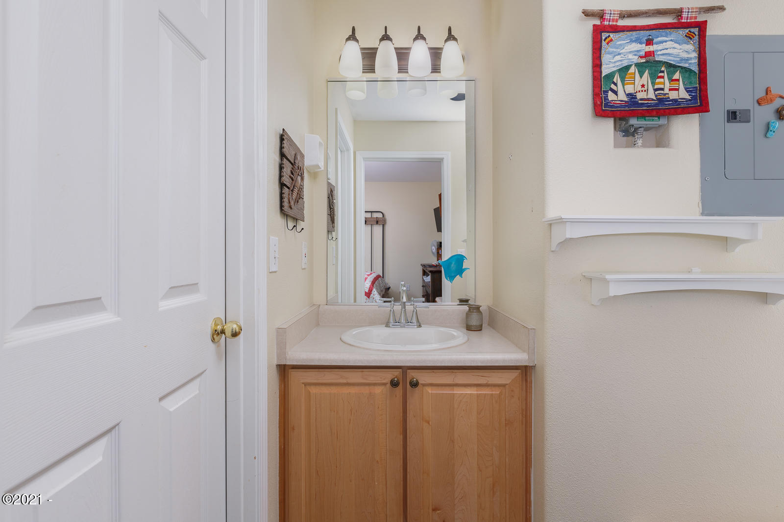 5201 Southwest Highway 101 Lincoln City, OR 97367 - Photo 15 of 19 WatersEdgeUnit401-12