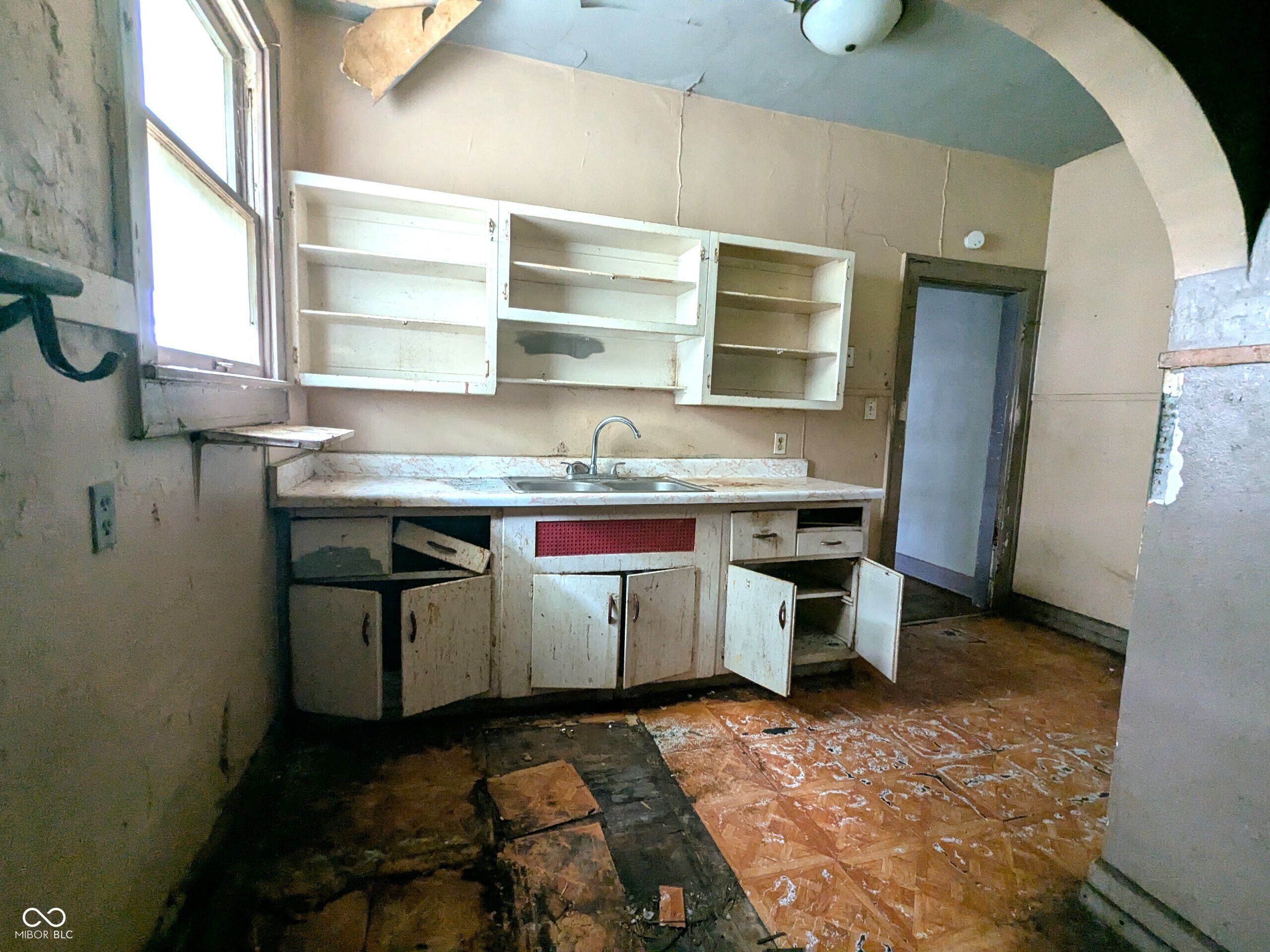 48 South Ewing Street Indianapolis, IN 46201 - Photo 4 of 14