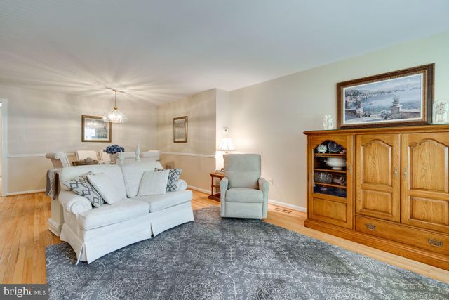 $522,000 | 7212 Burton Hill Court, Springfield, VA 22152