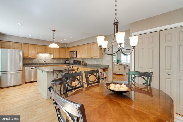 $522,000 | 7212 Burton Hill Court, Springfield, VA 22152