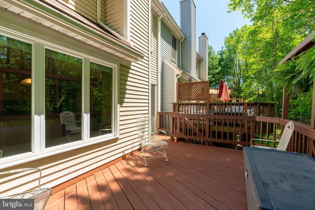 $522,000 | 7212 Burton Hill Court, Springfield, VA 22152