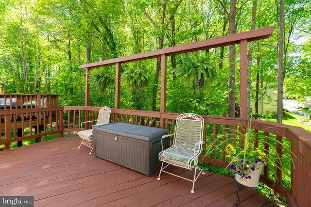 $522,000 | 7212 Burton Hill Court, Springfield, VA 22152