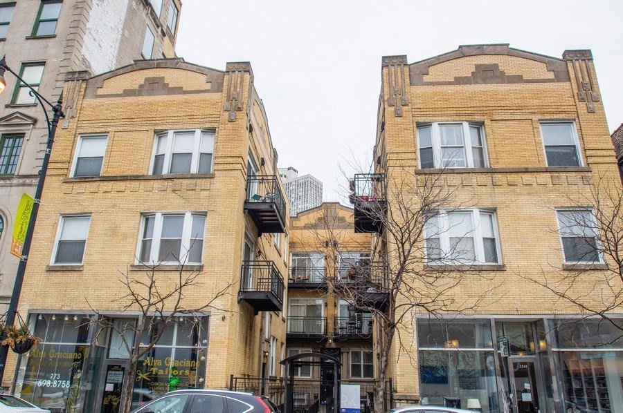 2549 North Clark Street, Unit G Chicago, IL 60614 - Photo 1 of 8 a front view of a multi story building