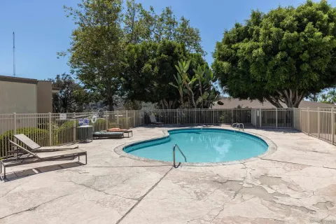 $345,000 | 432 Edgehill Lane, Unit 157, Oceanside, CA 92054
