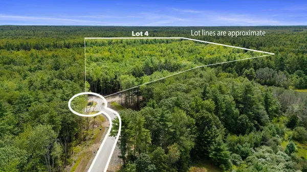 $325,000 | 9 Dogwood Circle, Kennebunk, ME 04043