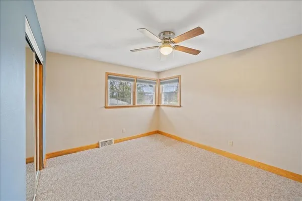 $259,900 | 306 Doyleson Avenue, Endicott, NY 13760