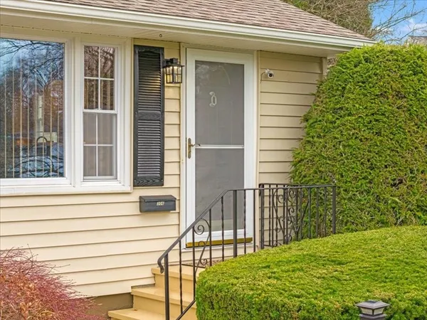 $259,900 | 306 Doyleson Avenue, Endicott, NY 13760