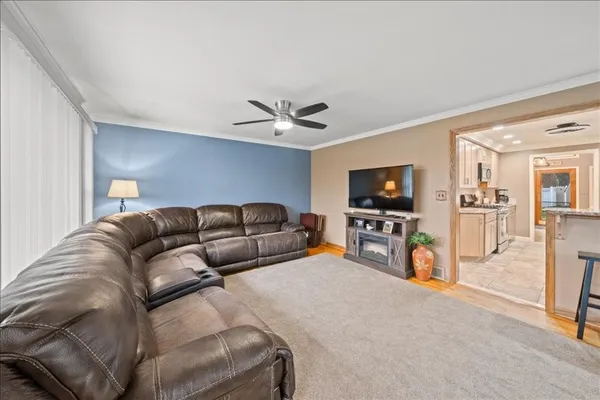 $259,900 | 306 Doyleson Avenue, Endicott, NY 13760