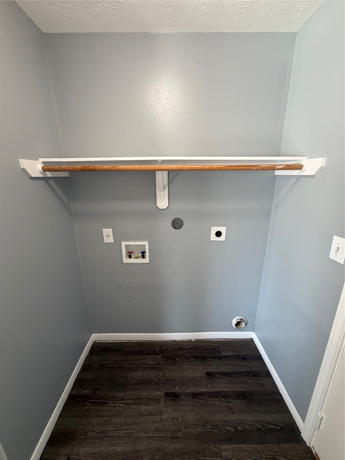 4623 Mi Castillo Court Houston, TX 77045 - Photo 12 of 25 a room with a wooden floor and small space