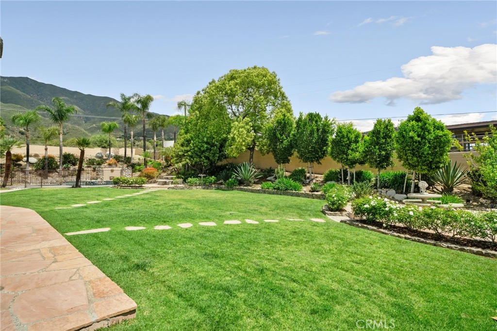 5297 Amethyst Street Rancho Cucamonga, CA 91737 - Photo 50 of 64 a view of a park with large trees