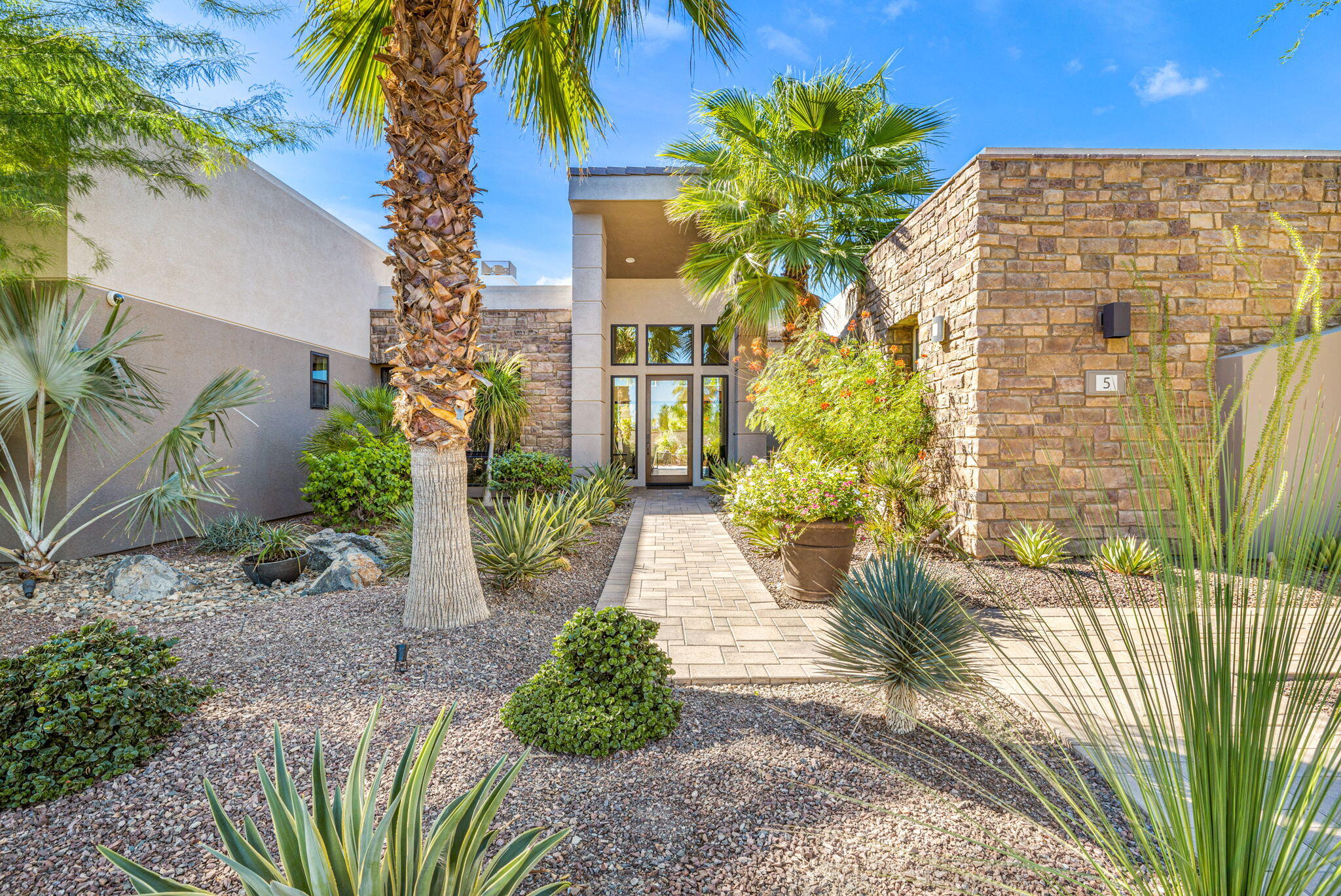 5 Via Merenda Rancho Mirage, CA 92270 - Photo 77 of 84 Entry