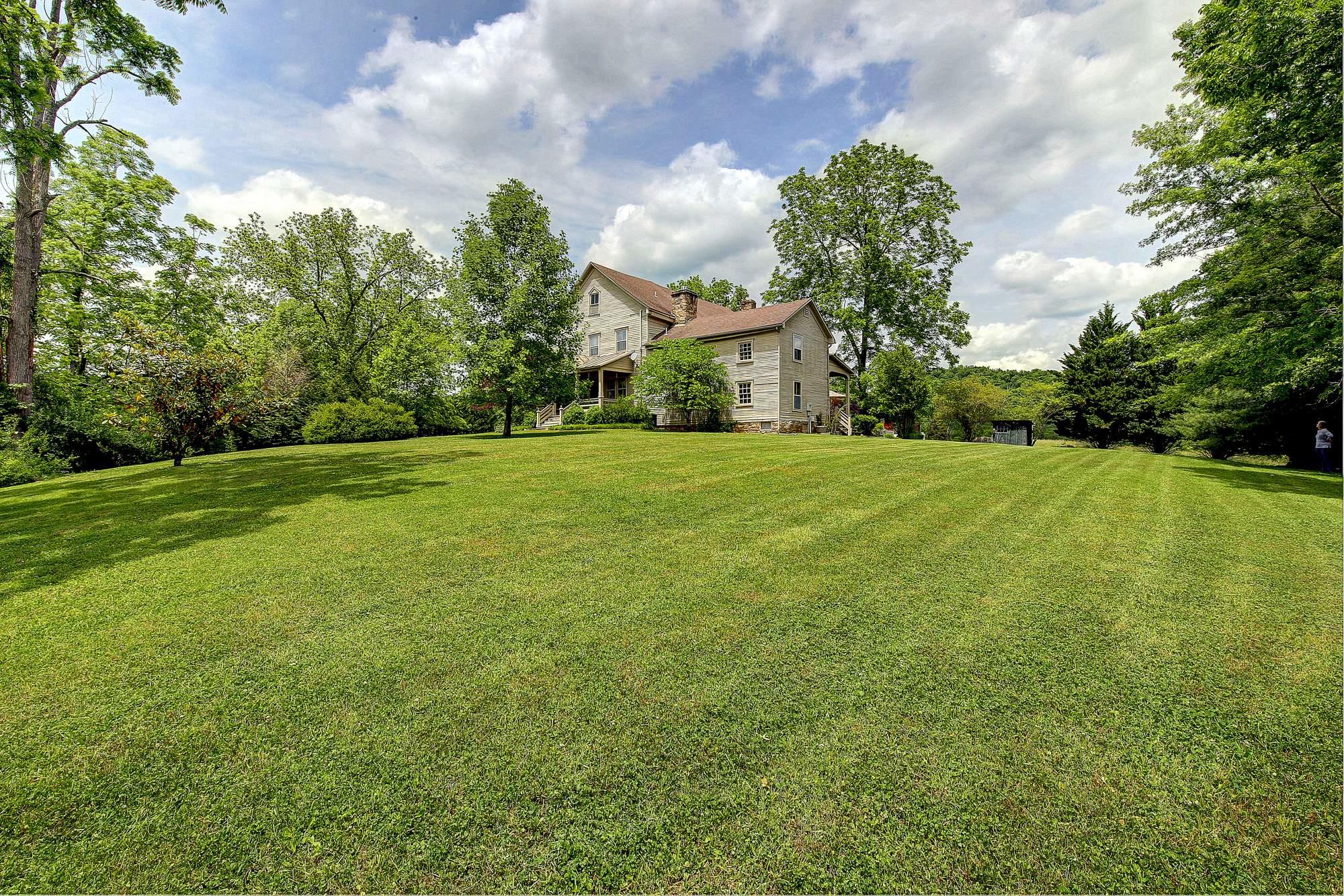 2717 Stone House Road Caldwell, WV 24925 - Photo 6 of 40 Gallery Image 6